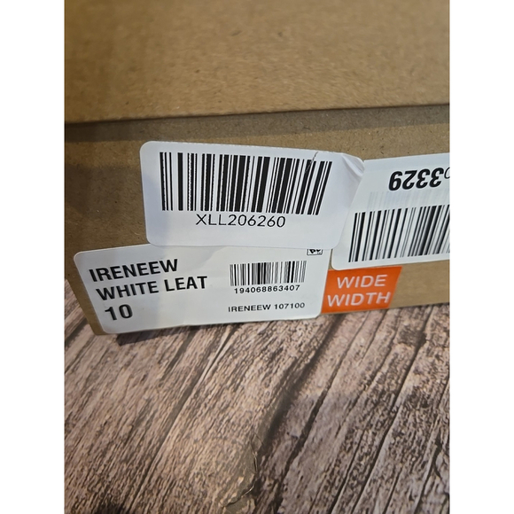 Steve Madden Sandals 10 Wide Model: Irene, White Leather NWT & Box (5) - Picture 5 of 5